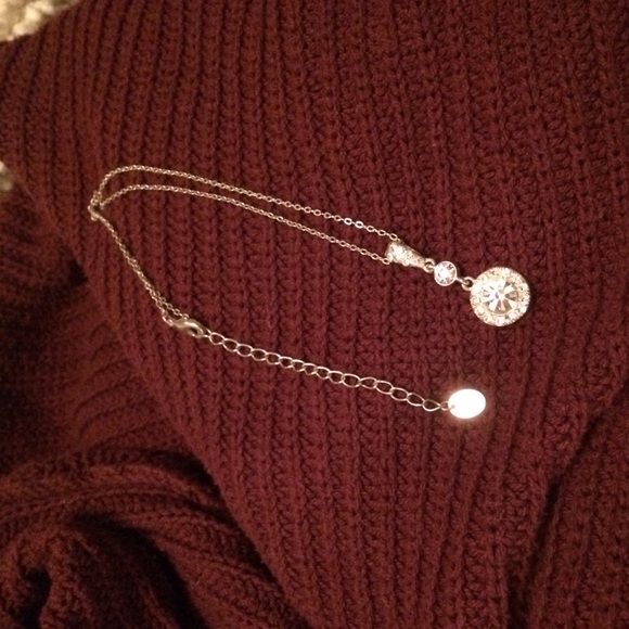 Exquisite Halo Lobster Claw Necklace - Picture 2 of 4